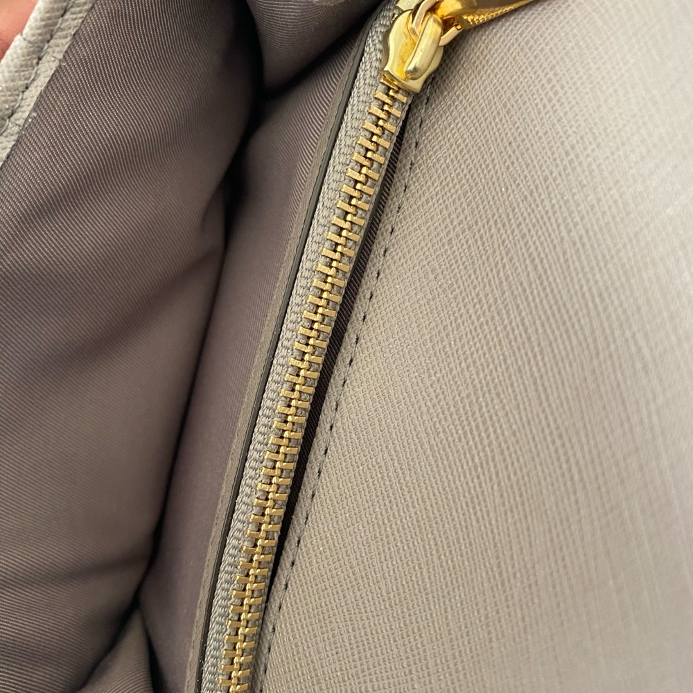 Tory Burch Robinson wallet - Picture 5 of 10
